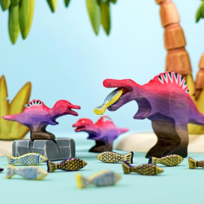 Playful Wooden Spinosaurus Set with fish accessories