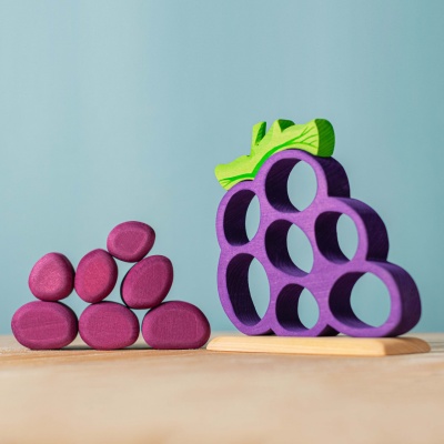 Vibrant grape cluster toy from BumbuToys, a natural addition to any play kitchen.