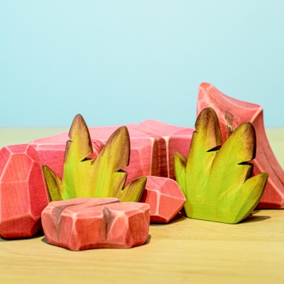 Educational Banana Bush Figure for Dinosaur-Themed Play