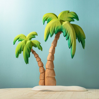 Eco-friendly wooden palm trees by BumbuToys for a natural playset