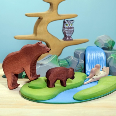 Sustainable Wood Sleeping Otter Toy