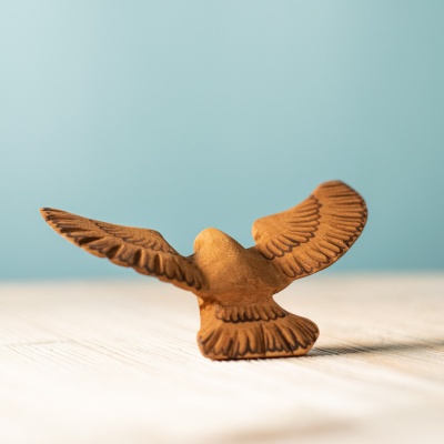 BumbuToys' eco-friendly Eagle, a symbol of nature's majesty for imaginative play