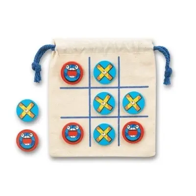 CROSSES. Joc clasic de 10 piese din lemn. X si O
