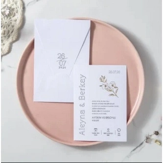 Invitații de nuntă florale cu plic