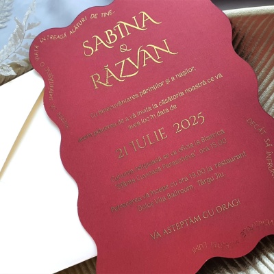 Invitație bordo cu plic ivory personalizat - Img 2