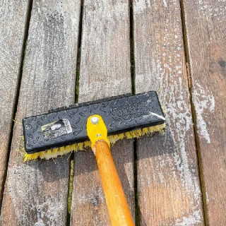 Detergent Tover Re-Wood 1L curatare deck lemn
