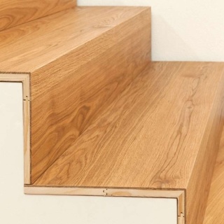 Nas treapta stejar stratificat 12-22mm lac mat