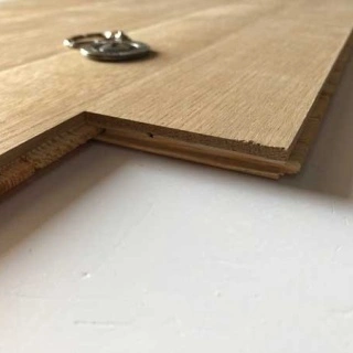 Stejar Natur 70/11mm Ulei Alb 15% detaliu