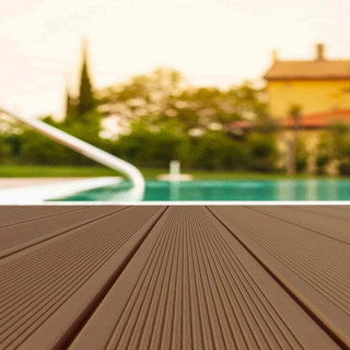 Deck WPC 140/21.5mm Cognac piscina