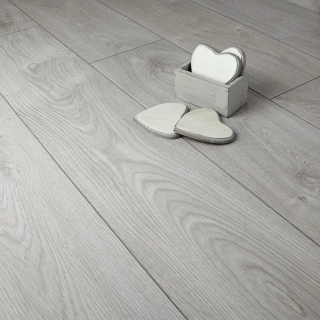 Laminat Solid Chrome ENGELBERG OAK 12mm