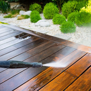 curatare lemn exterior cu cleaner G2