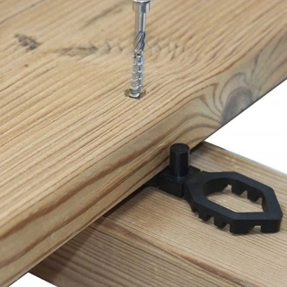 distantier clema montaj decking