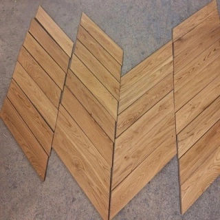 Parchet chevron stejar CD 95x10mm lac extra mat cluj