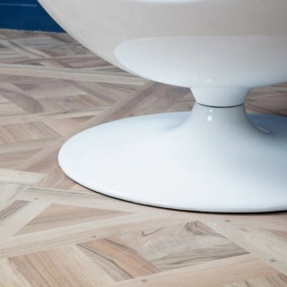 Parchet Versailles Nuc nefinisat