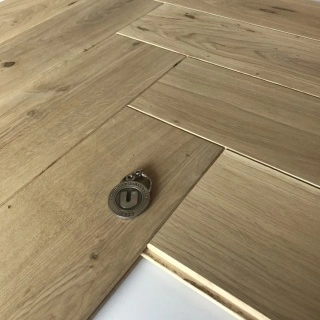 Herringbone Stejar 15/20mm RC Natural Oil