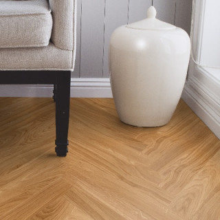 parchet herringbone uleiat 