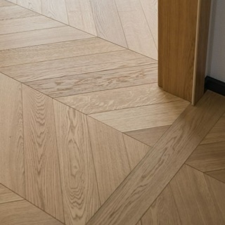 Chevron GJW stejar stratificat Natur 100/120 x 11mm nefinisat