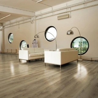 Laminat Mountain Oak Nature 12mm decor