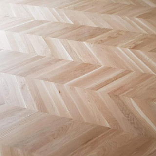 Chevron Stejar Masiv Naturell 70mm Brut