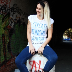 Maglia Donna "Cercasi principe azzuro, no perditempo"