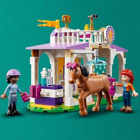 LEGO® Friends - Dresaj pentru cai 41746, 134 piese