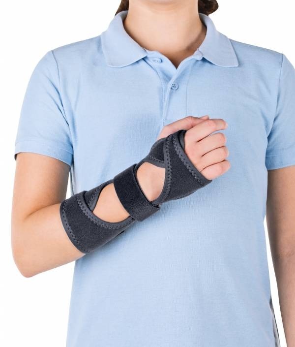 Orteza incheietura mainii mana fixa, pentru copii, Triamed Triacarp Junior, SRT222, Universal, Negru