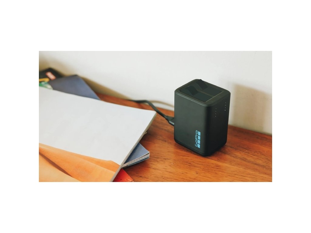 Incarcator dublu GoPro H13B+ 2 acumulatori Enduro1900mAh, port USB, indicator LED - 1 | YEO