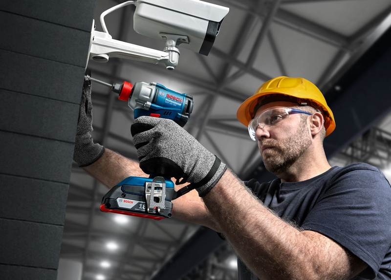 Bosch GDX 18V-285 Masina de gaurit cu percutie + 2 acumulatori 4.0Ah + incarcator GAL 18V-20 + L-BOXX - 2 | YEO
