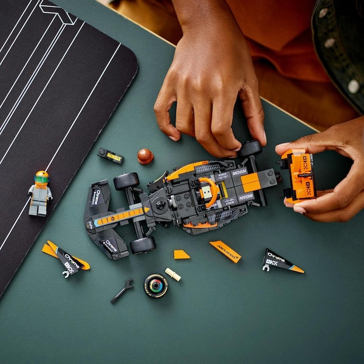 LEGO® Speed Champions - Masina de curse McLaren de Formula 1 2023 76919, 245 piese - 3 | YEO