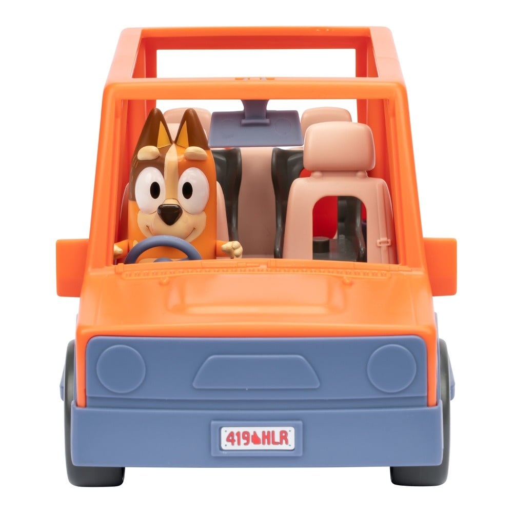 Set de joaca Bluey - Family Roadtrip, cu figurina inclusa