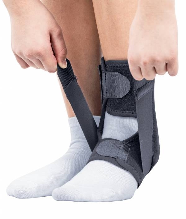 Orteza de glezna mobila cu suport elastic, pentru copii, Triamed Malleofix Plus Junior, SRT331, Universal, Negru - 3 | YEO