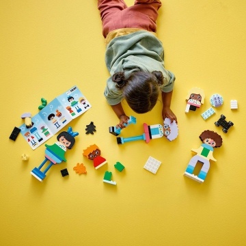 LEGO® DUPLO® - Oameni construibili cu emotii mari 10423, 71 piese, 3 ani+ - Img 6