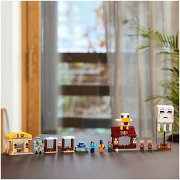 LEGO® Minecraft™ - Atacul baloanelor Ghast asupra satului 21273, 555 piese - Img 6