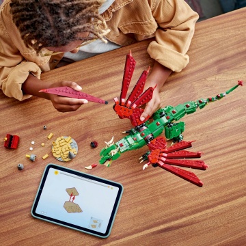 LEGO® Creator 3 in 1 - Dragon medieval 31161, 715 piese - Img 4