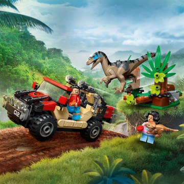 LEGO® Jurassic World - Evadare off-road din calea unui Velociraptor 76972, 285 piese - Img 7