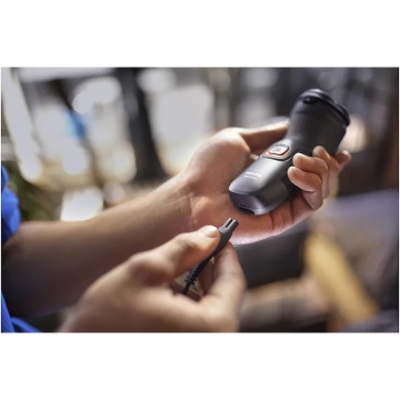 Aparat de ras PHILIPS Seria 1000 S1141/00, 3 capete rotative 4D Flex, lame PowerCut, ras umed&uscat, autonomie 40 min, maner ergonomic, capac de protectie, complet lavabil, negru - Img 9