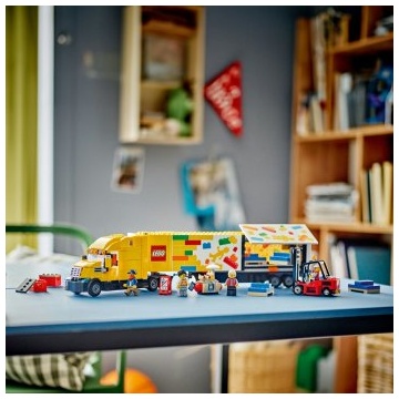 Set de Constructie LEGO® City - Camion de livrare galben 60440, 1061 piese - Img 9