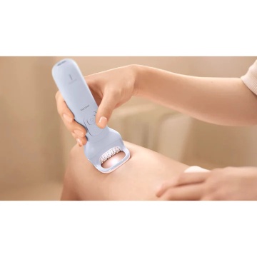 Epilator fara fir umed si uscat Philips Seria 8000 BRE711/00, 5 accesorii, baterie Li-Ion cu autonomie de 60 min, Albastru - Img 3