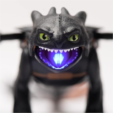 Dreamworks Dragons World of Berk - Figurină Toothless Ultimate Plasma Blast, Figurină interactivă cu lumini și sunet inspirată din filmul „How to Train Your Dragon 2025”, 35 cm, Negru, 4 ani+ - Img 4