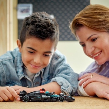 LEGO® Speed Champions - Masina de curse Mercedes-AMG F1® W15 77244, 267 piese - Img 2