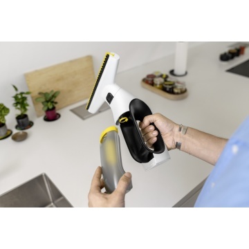 Aspirator pentru geamuri Karcher WV 2, autonomie 35 min, rezervor 120 ml, recipient pulverizator cu laveta, duza lata, duza ingusta, incarcator, 1.633-672.0, Alb - Img 2