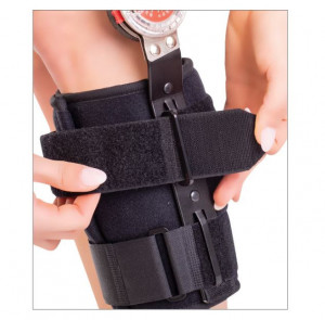 Orteza de genunchi mobila cu articulatii reglabile Triasport Genu Reha Cool Rom, SRT326, Marime universala, Negru - Img 4