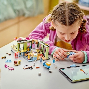 (Resigilat) LEGO® Friends - Cafenea din orasul Heartlake 42618, 426 piese - Img 5