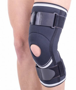 Orteza de genunchi mobila cu suport patelar si articulatii laterale Triamed Aktiv, SRT304, Negru