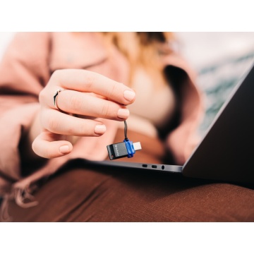 USB Dual Flash Drive Verbatim 32GBUSB 3.0/USB-C/USB-A - Img 3