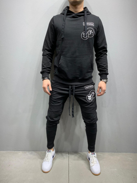 SLIM FIT SKULL TRACKSUIT BLACK CODE: TRAS45