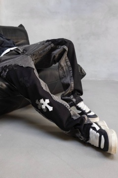BLUGI RELAXED FIT CRUCIFIX BLACK BGBLACK1(17067)