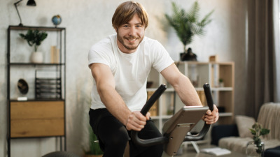 Top 10 beneficii dovedite ale antrenamentului cu o bicicleta fitness