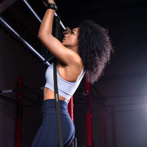 Banda Elastica Lunga GO4FIT®, Resistance Band din Latex 100% Natural, Rezistenta 13.5-27 kg, Lungime 208 cm, pentru Fitness, Sala, Mobilitate, Stretching, Yoga si Gimnastica de Recuperare, Incepatori si Avansati, Negru - Img 4
