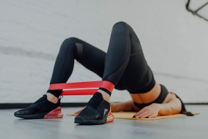 Set 5 Mini Benzi Elastice de Rezistenta GO4FIT®, Latex 100% Natural, 5 Niveluri de Dificultate 5-20 kg, pentru Sala, Fitness, Yoga, Pilates, Stretching si Gimnastica de Recuperare, 30 x 5 cm, Saculet Inclus, Multicolor - Img 7